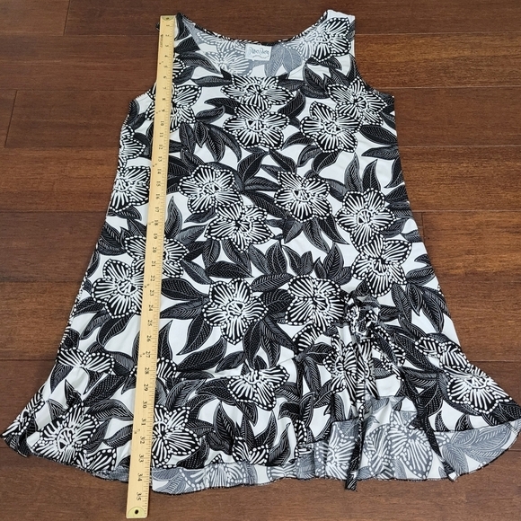 Dream Dance Women's Floral Black & White Sleeveless Ruffle Trim Dress Size L - Picture 7 of 7